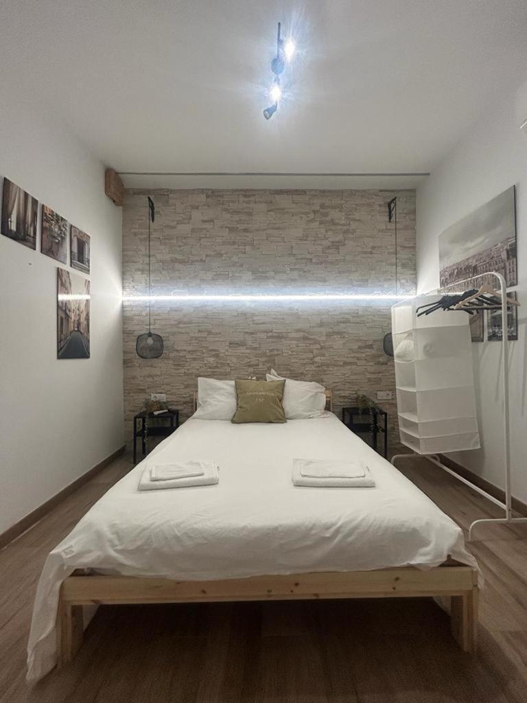 Apartamentos Pino Бенидорм Екстериор снимка