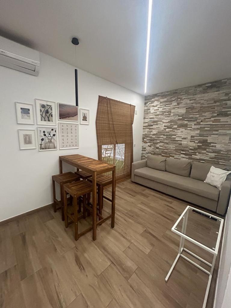 Apartamentos Pino Бенидорм Екстериор снимка