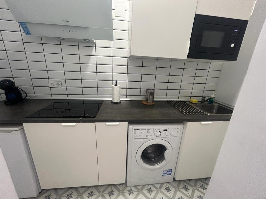 Apartamentos Pino Бенидорм Екстериор снимка