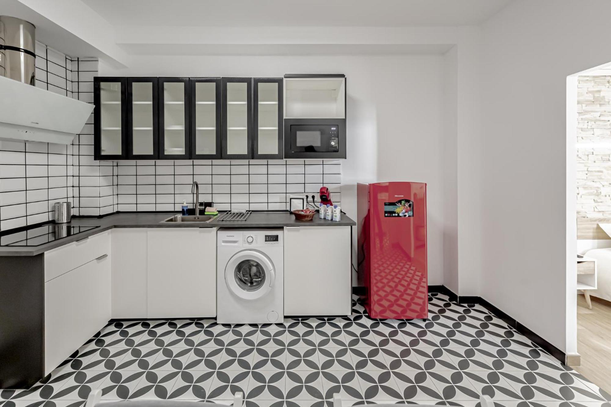 Apartamentos Pino Бенидорм Стая снимка