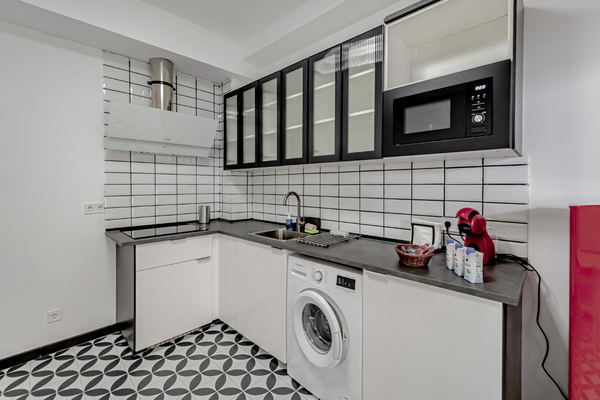 Apartamentos Pino Бенидорм Стая снимка